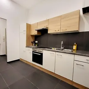 real-living-apartments-vienna.vienna-besthotels.com/